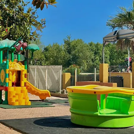 De L'arnel Kemping *